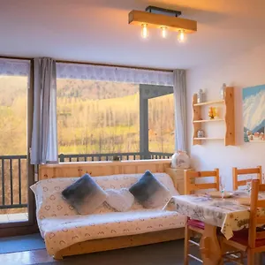 f2-au-calme-chambre-balcon-et-belle-vue.hotels-rhonealpes.com/